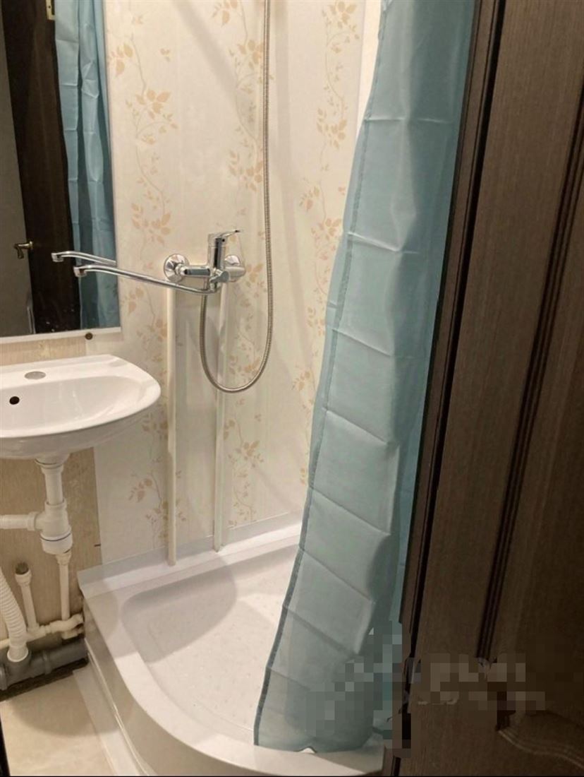 Снять --комнатную квартиру